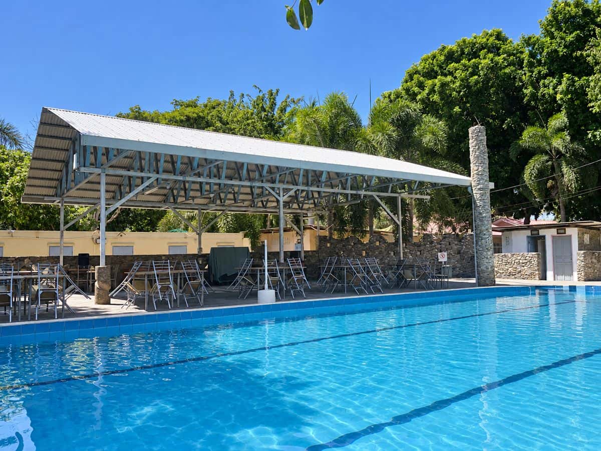 Timor Lodge (1/8)